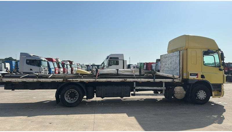 DAF 75 CF 310 (GOOD CONDITION / POSSIBLE AS BOX WITH CURTAIN / BONNE ETAT) - Dropside/ Flatbed truck: picture 4 DAF 75 CF 310 (GOOD CONDITION / POSSIBLE AS BOX WITH CURTAIN / BONNE ETAT) - Dropside/ Flatbed truck: picture 4