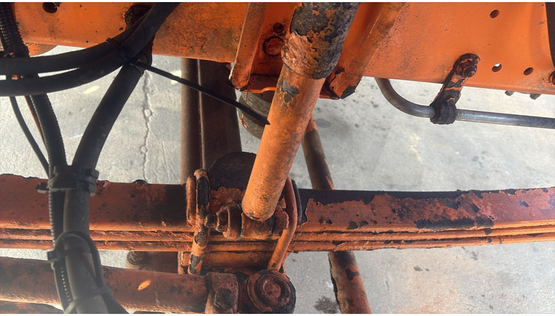 Cab chassis truck MAN 18.224 (MANUAL PUMP / MANUAL GEARBOX): picture 15
