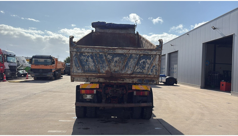 MAN 27.403 (6X6 / GRAND PONT / LAMES / BIG AXLE / 6 CYLINDER) - Tipper: picture 5 MAN 27.403 (6X6 / GRAND PONT / LAMES / BIG AXLE / 6 CYLINDER) - Tipper: picture 5