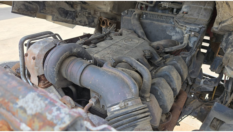 Leasing of Mercedes-Benz ACTROS 2640 (EPS / 3 PEDALES / V6 / LAMES / GRAND PONT / EURO 2 / SEMI-AUTO) Mercedes-Benz ACTROS 2640 (EPS / 3 PEDALES / V6 / LAMES / GRAND PONT / EURO 2 / SEMI-AUTO): picture 20