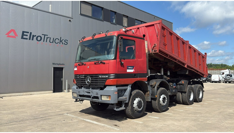 Mercedes-Benz ACTROS 3243 (8X6 / LAMES / GRAND PONT / GRAND BENNE / 3 PONTS / TRES BONNE ETAT) - Tipper: picture 1 Mercedes-Benz ACTROS 3243 (8X6 / LAMES / GRAND PONT / GRAND BENNE / 3 PONTS / TRES BONNE ETAT) - Tipper: picture 1
