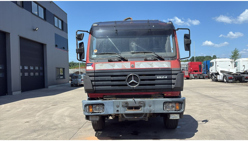 Mercedes-Benz SK 1824 (11.000 L VACUUM / HYDROCUREUR / V6 / BOITE MANUELLE) - Vacuum truck: picture 2 Mercedes-Benz SK 1824 (11.000 L VACUUM / HYDROCUREUR / V6 / BOITE MANUELLE) - Vacuum truck: picture 2