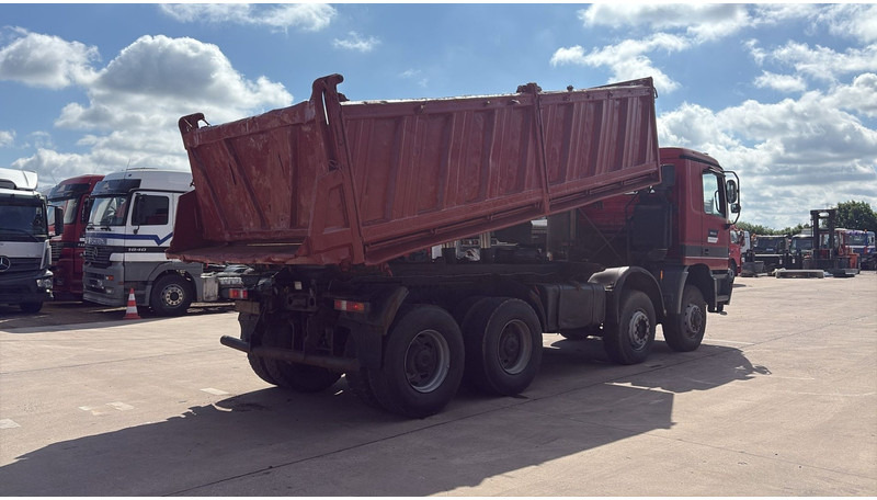 Mercedes-Benz actros 4140 (EPS / 8X6 / LAMES / GRAND PONT / GRAND BENNE / 3 PONTS / TRES BONNE ETAT) - Tipper: picture 5 Mercedes-Benz actros 4140 (EPS / 8X6 / LAMES / GRAND PONT / GRAND BENNE / 3 PONTS / TRES BONNE ETAT) - Tipper: picture 5