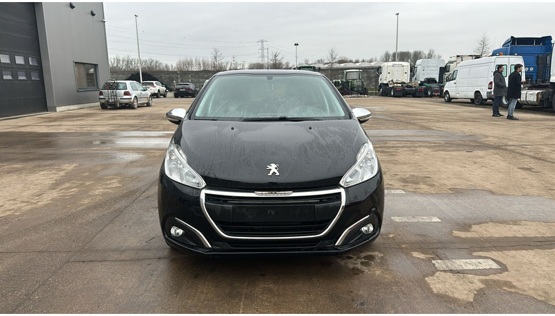 Peugeot 208 (BELGIAN CAR / AIRCO / 5 DOORS / PETROL) - Hatchback: picture 3 Peugeot 208 (BELGIAN CAR / AIRCO / 5 DOORS / PETROL) - Hatchback: picture 3