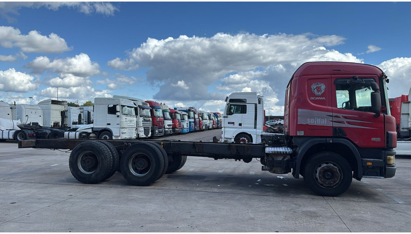 Scania 114 - 380 (6X4 / GRAND PONT / LAMES / BIG AXLE / STEEL SUSP. / BOITE MANUELLE / MANUAL GEARBOX) - Cab chassis truck: picture 3 Scania 114 - 380 (6X4 / GRAND PONT / LAMES / BIG AXLE / STEEL SUSP. / BOITE MANUELLE / MANUAL GEARBOX) - Cab chassis truck: picture 3