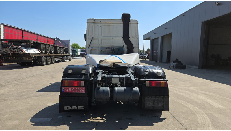 DAF 95 ATI 400 (EURO 2 / MANUAL PUMP / MANUAL GEARBOX / POMPE MANUELLE) - Tractor unit: picture 5 DAF 95 ATI 400 (EURO 2 / MANUAL PUMP / MANUAL GEARBOX / POMPE MANUELLE) - Tractor unit: picture 5