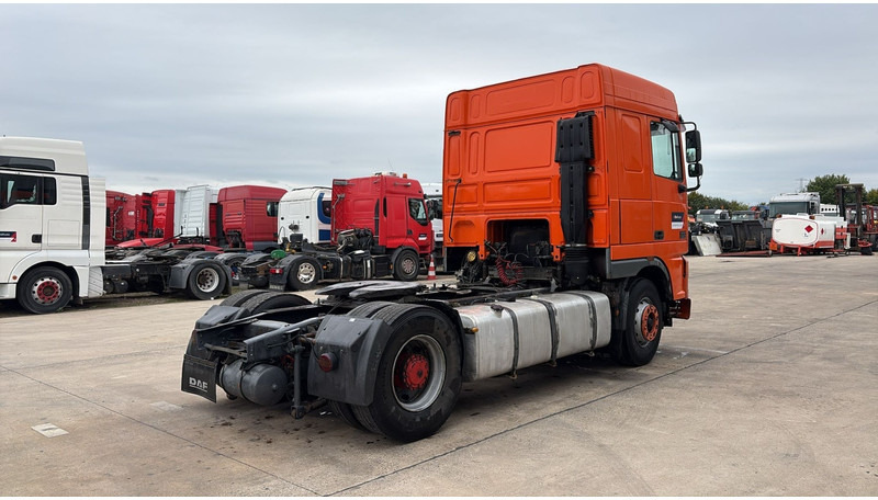 DAF 95 XF 430 (EURO 3 / BOITE MANUELLE / MANUAL GEARBOX) - Tractor unit: picture 5 DAF 95 XF 430 (EURO 3 / BOITE MANUELLE / MANUAL GEARBOX) - Tractor unit: picture 5