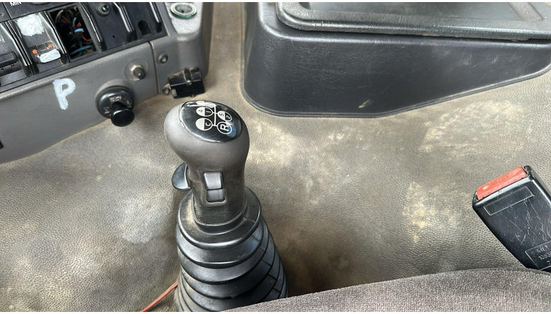 Leasing of Volvo FL 12.380 (8X4 /STEEL SUSP. / BOITE MANUELLE / MANUAL GEARBOX) Volvo FL 12.380 (8X4 /STEEL SUSP. / BOITE MANUELLE / MANUAL GEARBOX): picture 15