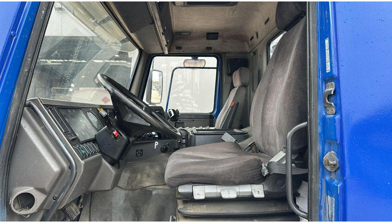 Leasing of Volvo FL 12.380 (8X4 /STEEL SUSP. / BOITE MANUELLE / MANUAL GEARBOX) Volvo FL 12.380 (8X4 /STEEL SUSP. / BOITE MANUELLE / MANUAL GEARBOX): picture 14