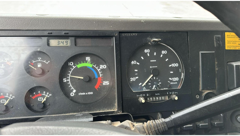 Leasing of Volvo FL 12.380 (8X4 /STEEL SUSP. / BOITE MANUELLE / MANUAL GEARBOX) Volvo FL 12.380 (8X4 /STEEL SUSP. / BOITE MANUELLE / MANUAL GEARBOX): picture 18