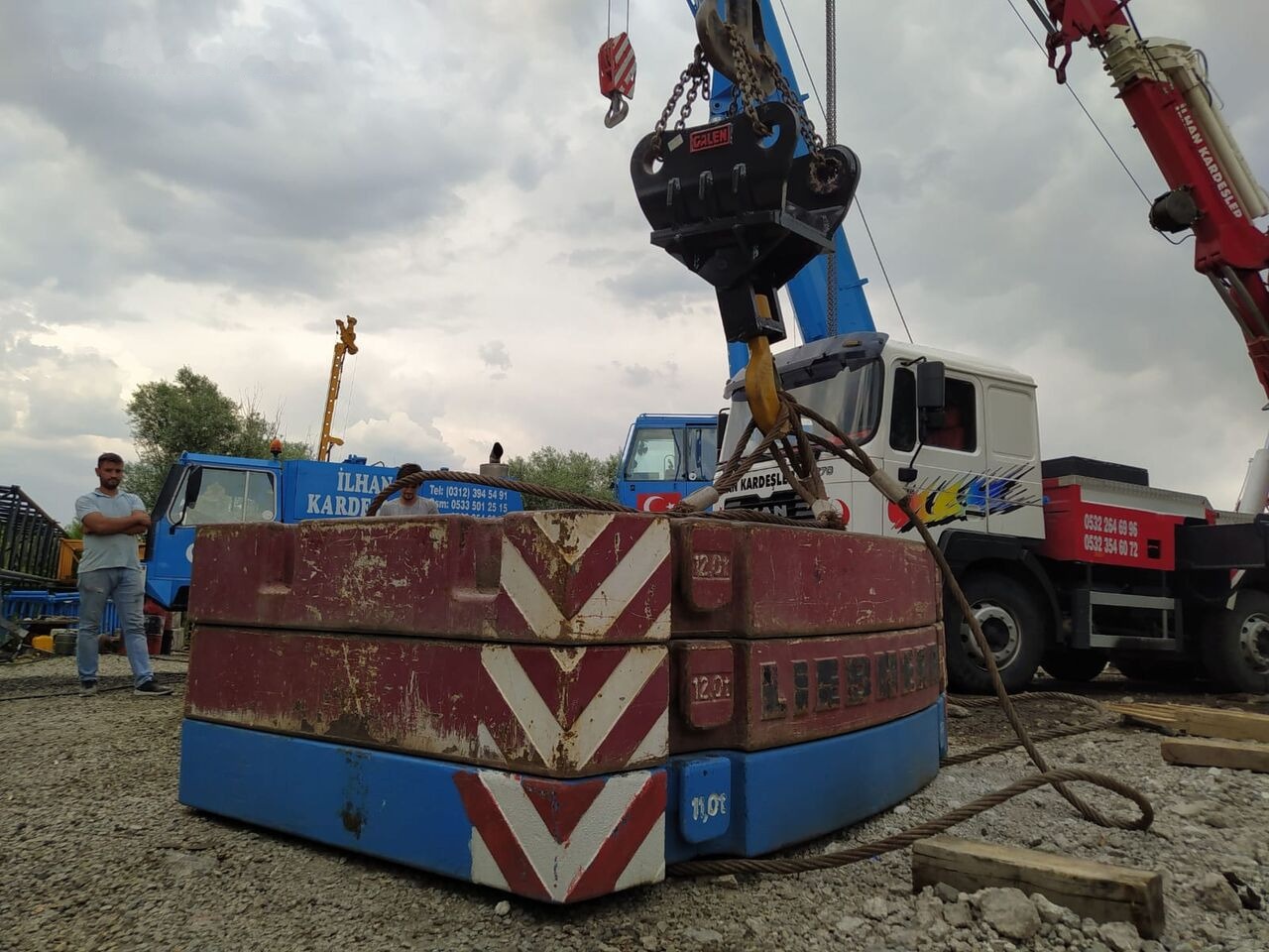 Galen CRANE LIFTING HOOK - Counterweight for Mobile crane: picture 1 Galen CRANE LIFTING HOOK - Counterweight for Mobile crane: picture 1