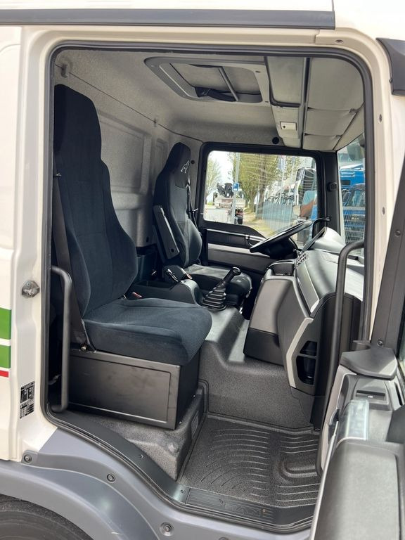 Refrigerated van MAN TGL 8.220 Kühlkoffer 5,26m LBW Klima Luftgef.: picture 20