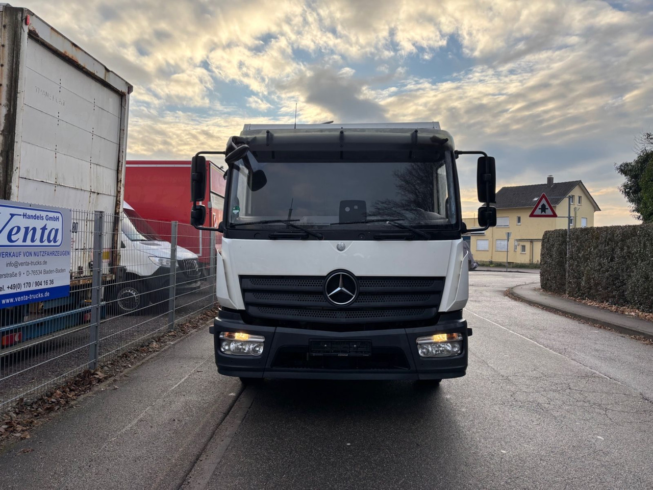 Mercedes-Benz Atego III 1223L, Euro-6,Klima, LBW - Box truck: picture 2 Mercedes-Benz Atego III 1223L, Euro-6,Klima, LBW - Box truck: picture 2