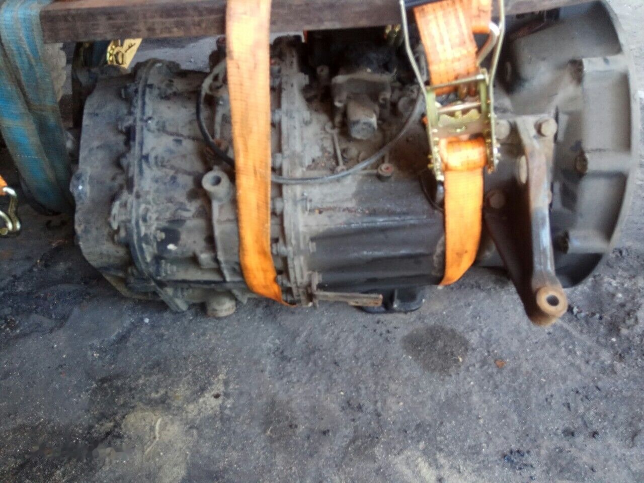 MAN fs8309AH 81320036493 - Gearbox for Truck: picture 3 MAN fs8309AH 81320036493 - Gearbox for Truck: picture 3