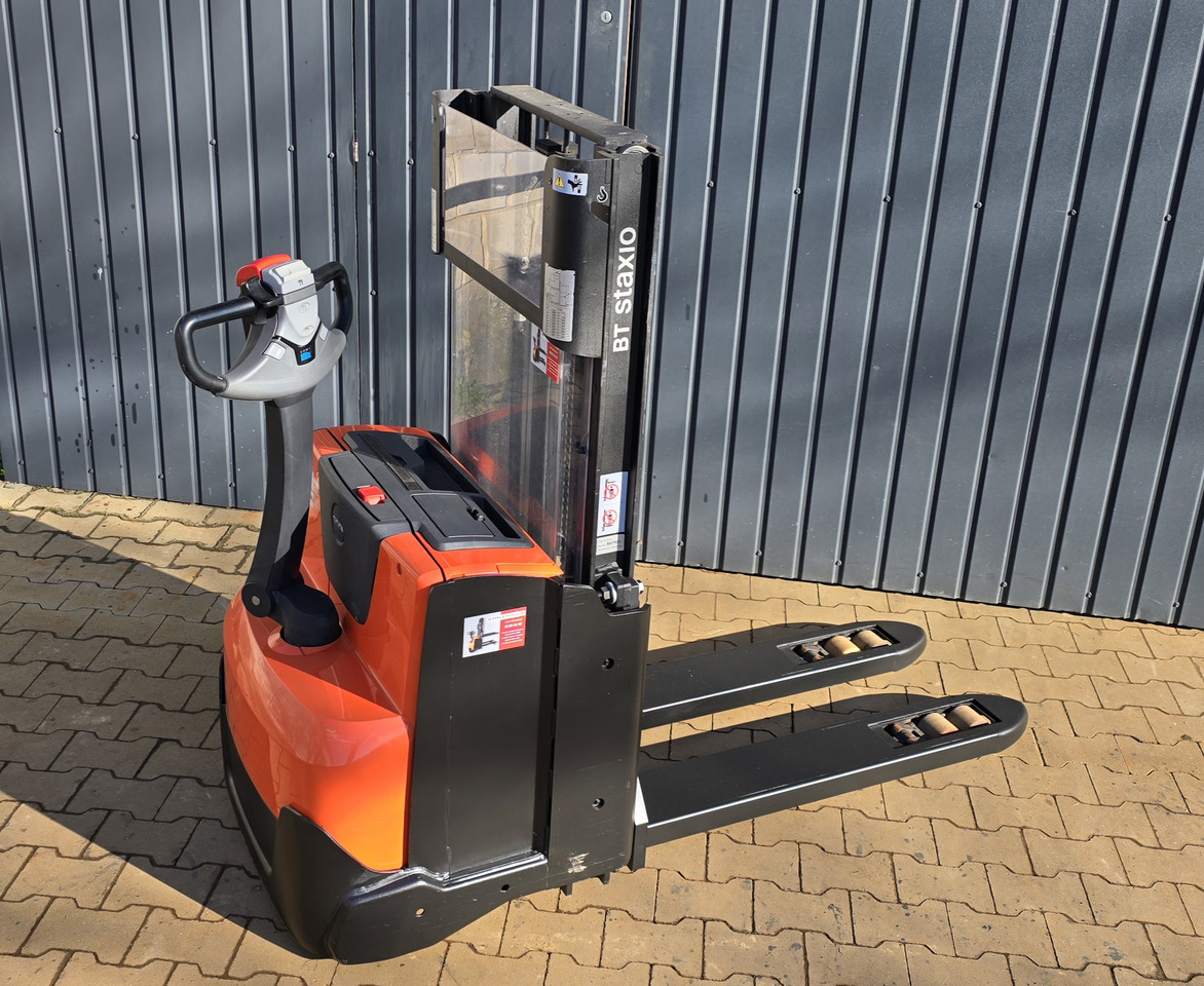 Stacker BT SWE 200 D initilal lift, wstępne podnoszenie wideł: picture 7