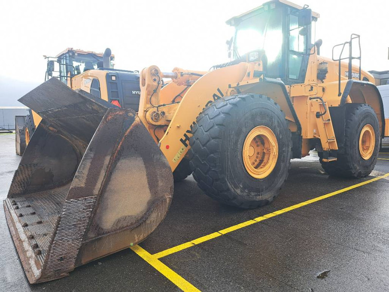 Hyundai HL980 - Wheel loader: picture 1 Hyundai HL980 - Wheel loader: picture 1