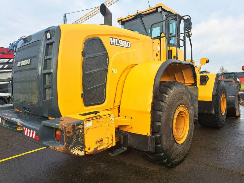 Hyundai HL980 - Wheel loader: picture 4 Hyundai HL980 - Wheel loader: picture 4