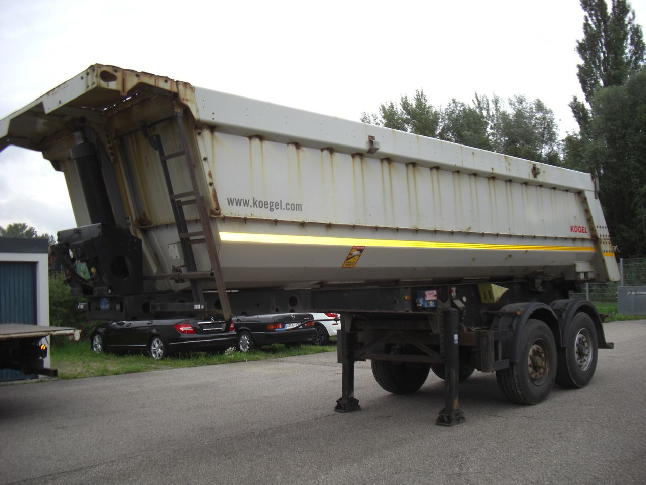 Koegel SKM18 / KIPPZYLINDER FEST - Tipper semi-trailer: picture 1 Koegel SKM18 / KIPPZYLINDER FEST - Tipper semi-trailer: picture 1