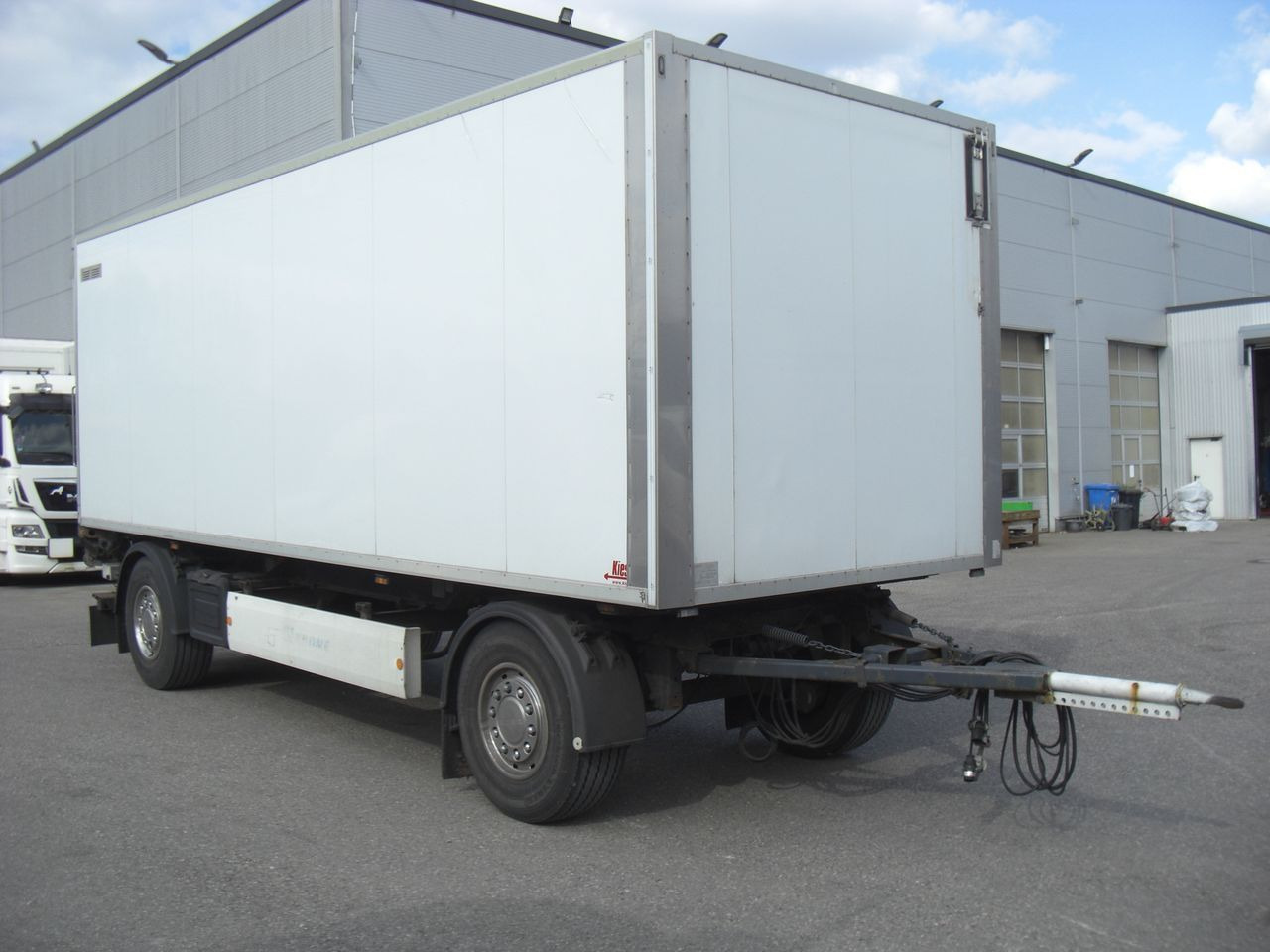 Krone AZ / ISOLIERKOFFER - Closed box trailer: picture 3 Krone AZ / ISOLIERKOFFER - Closed box trailer: picture 3