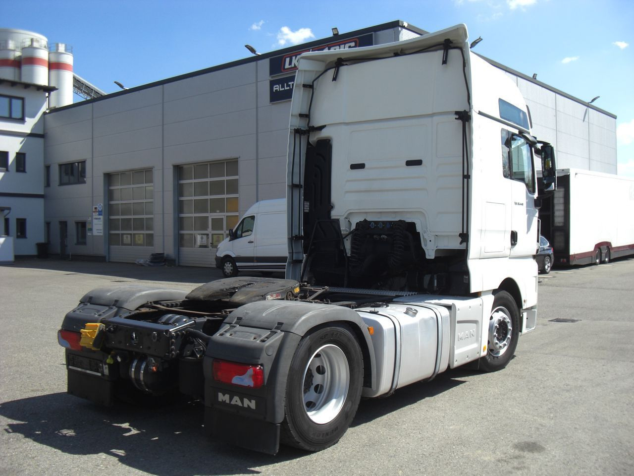 MAN 18440FLS / XXL - Tractor unit: picture 3 MAN 18440FLS / XXL - Tractor unit: picture 3