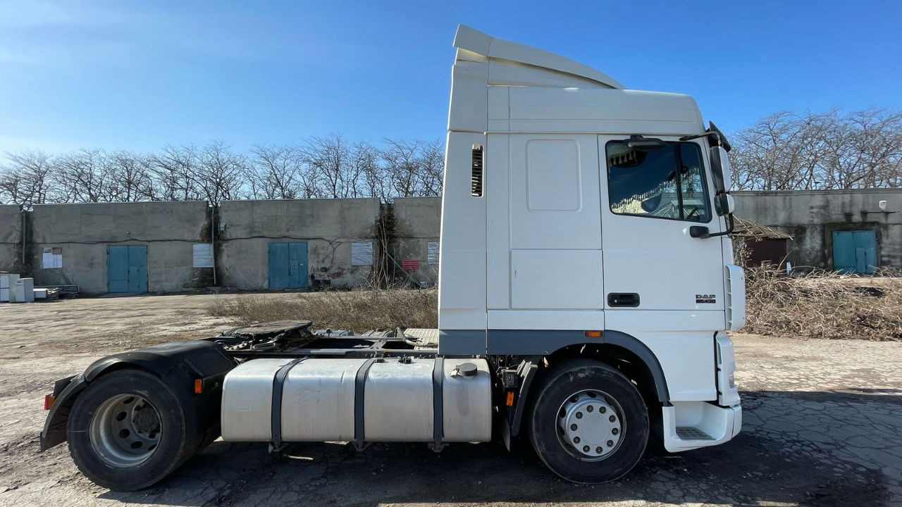 DAF XF 95.430 Tractor head 4x2 - Tractor unit: picture 4 DAF XF 95.430 Tractor head 4x2 - Tractor unit: picture 4