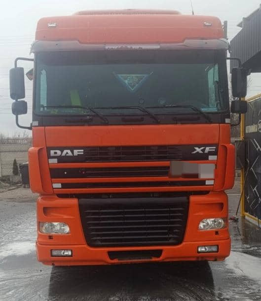 DAF XF 95 - Tractor unit: picture 2 DAF XF 95 - Tractor unit: picture 2