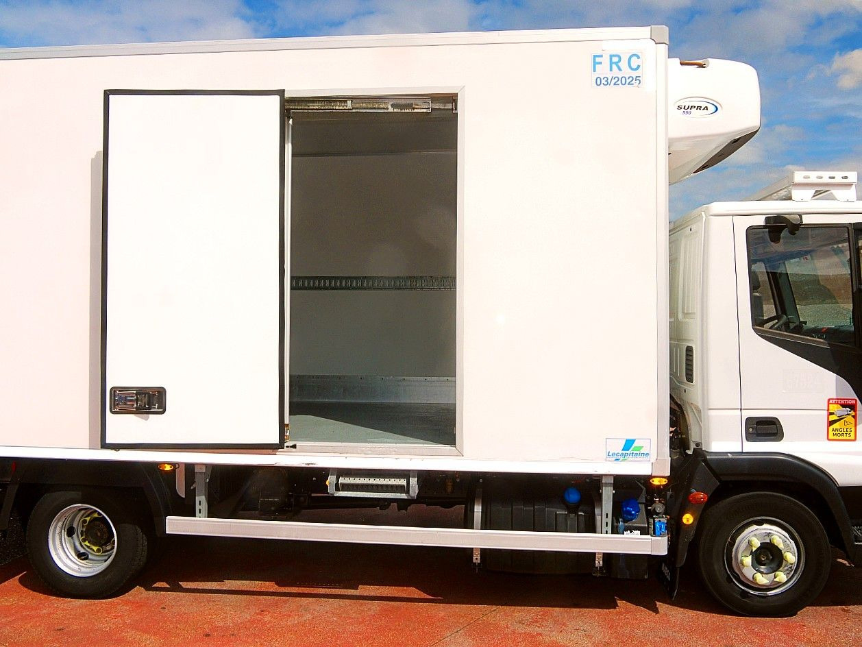 Refrigerator truck Iveco 100E19 KUHLKOFFER CARRIER SUPRA 550 luft fed A/C: picture 11