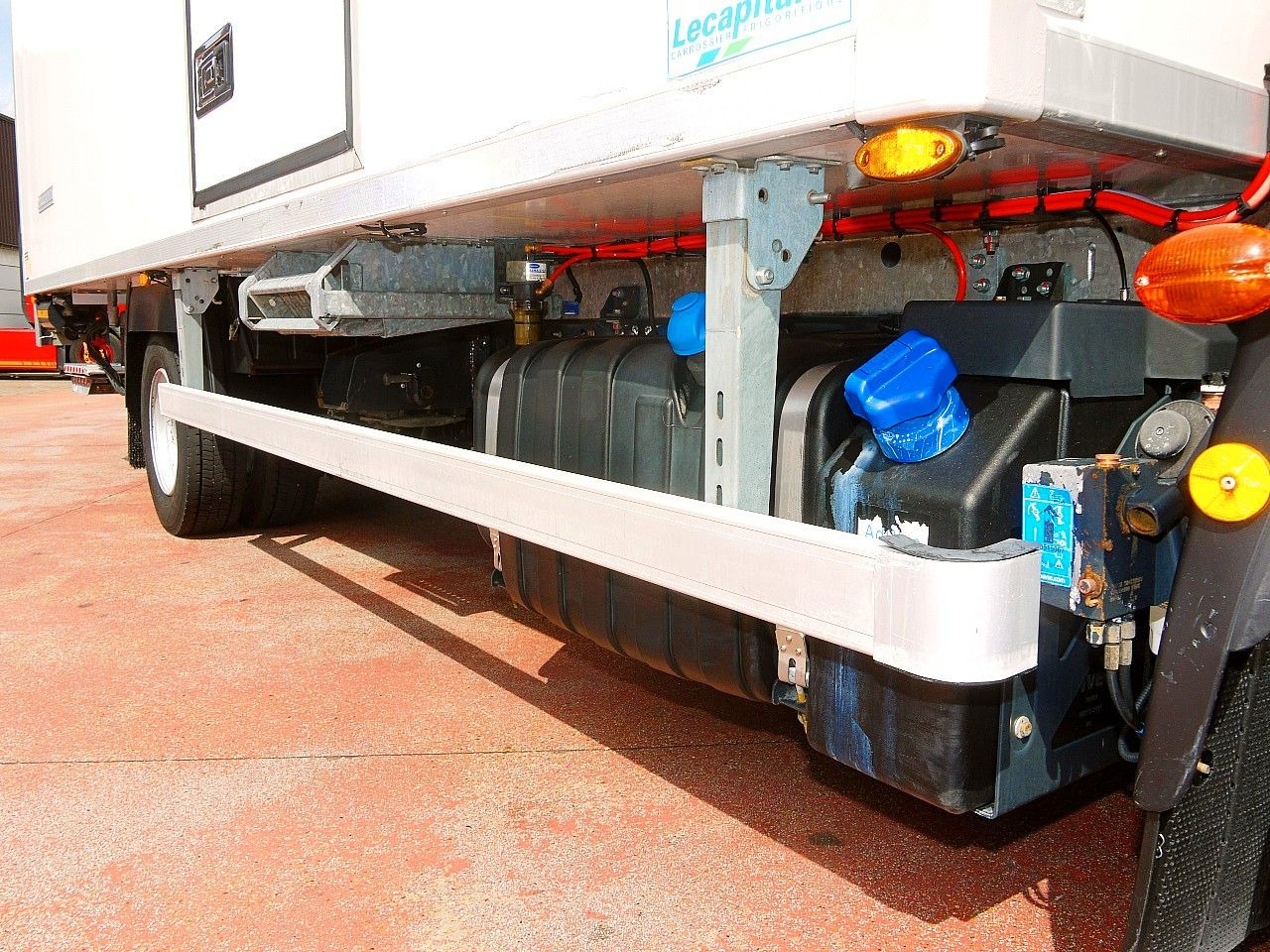 Refrigerator truck Iveco 100E19 KUHLKOFFER CARRIER SUPRA 550 luft fed A/C: picture 16