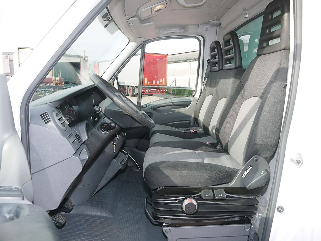 Refrigerated van Iveco 35C13 DAILY KUHLKOFFER RELEC FROID TR32 -20C Iveco 35C13 DAILY KUHLKOFFER RELEC FROID TR32 -20C: picture 11 Refrigerated van Iveco 35C13 DAILY KUHLKOFFER RELEC FROID TR32 -20C Iveco 35C13 DAILY KUHLKOFFER RELEC FROID TR32 -20C: picture 11