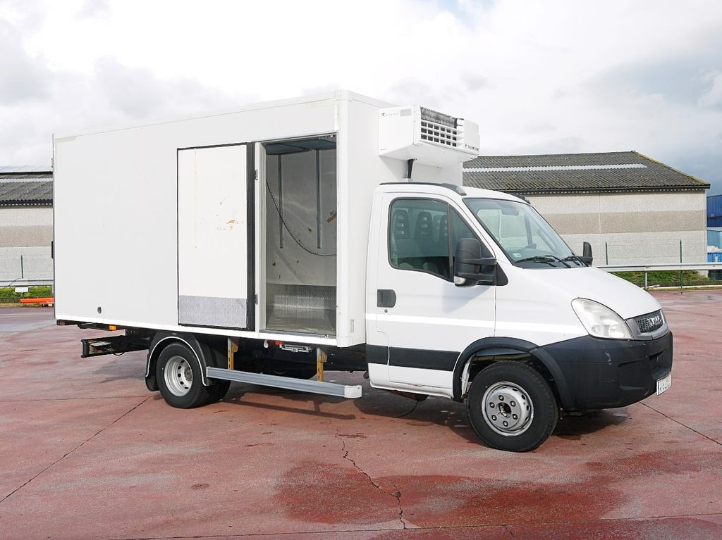 Iveco 60C15 65 70 DAILY KUHLKOFFER THERMOKING V500 A/C - Refrigerated van: picture 3 Iveco 60C15 65 70 DAILY KUHLKOFFER THERMOKING V500 A/C - Refrigerated van: picture 3