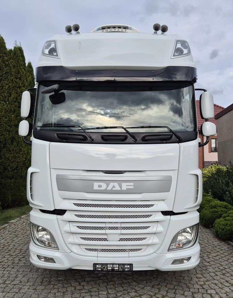 DAF XF106 - Tractor unit: picture 2 DAF XF106 - Tractor unit: picture 2