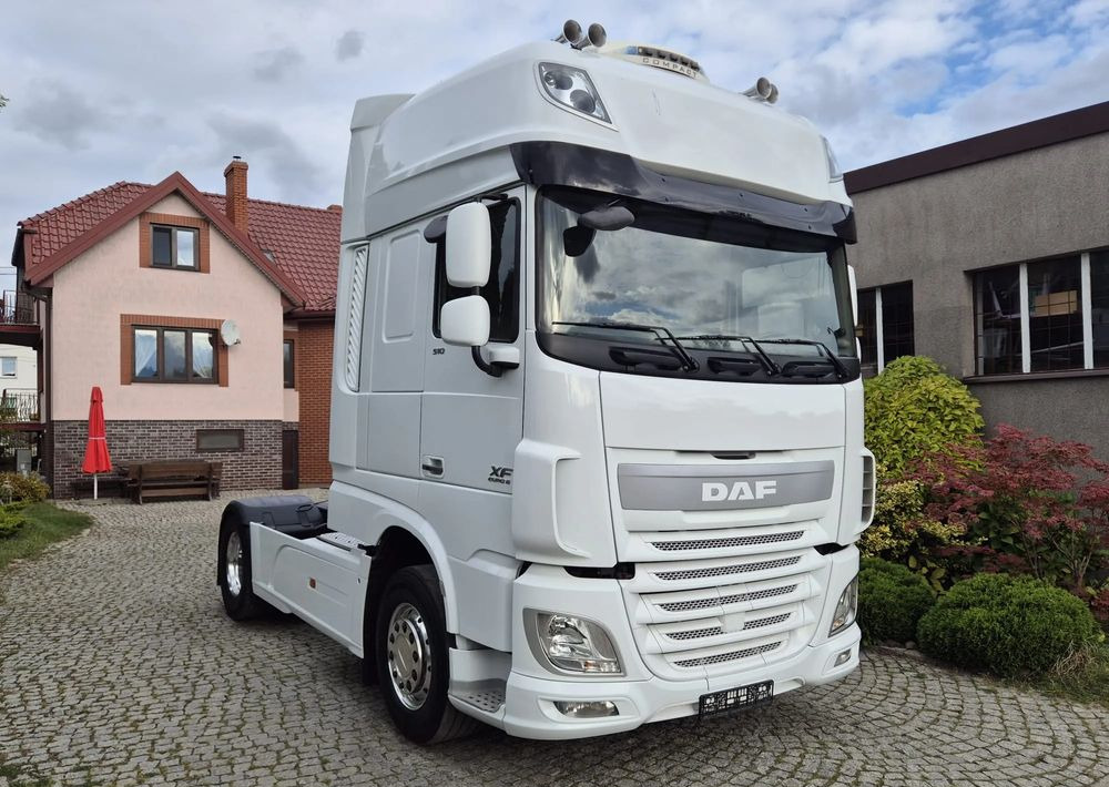 DAF XF106 - Tractor unit: picture 3 DAF XF106 - Tractor unit: picture 3