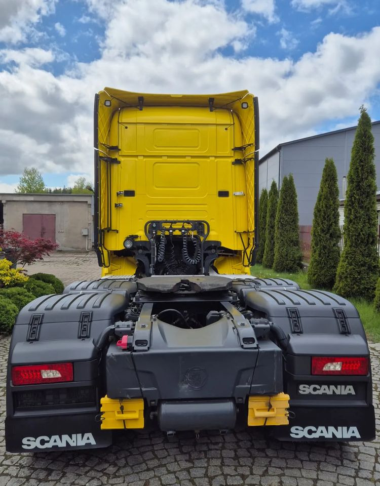 Scania R450 - Tractor unit: picture 5 Scania R450 - Tractor unit: picture 5