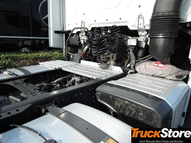 Mercedes-Benz Actros 1845 LS nRL - Tractor unit: picture 2 Mercedes-Benz Actros 1845 LS nRL - Tractor unit: picture 2