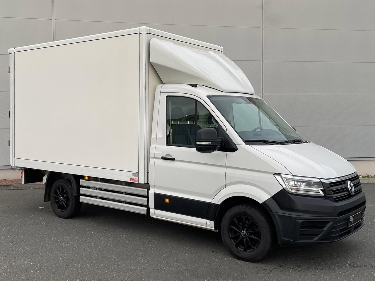 Volkswagen Crafter Koffer mittellang LED DAB SITZH - Box van: picture 2 Volkswagen Crafter Koffer mittellang LED DAB SITZH - Box van: picture 2