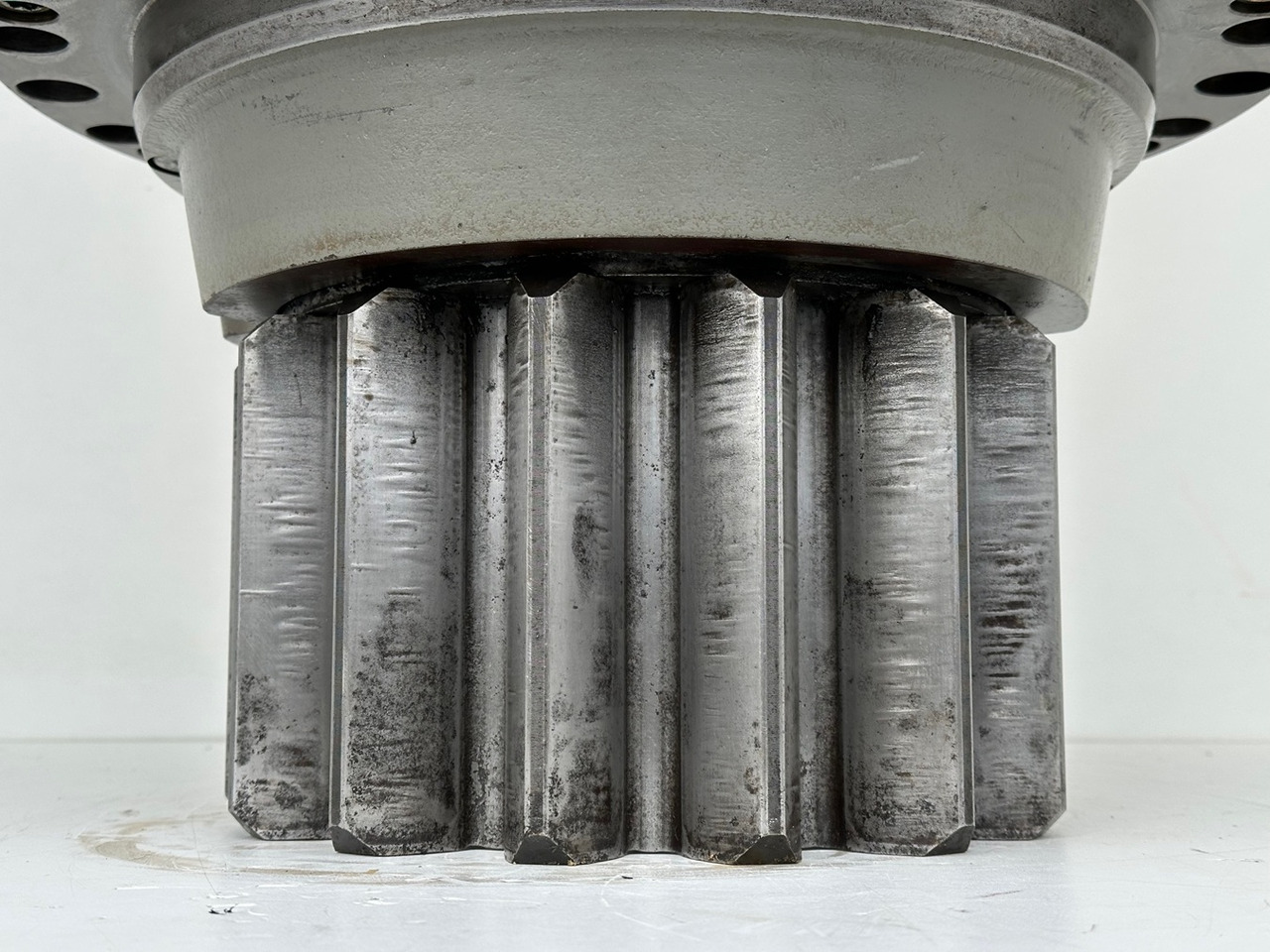 Swing motor for Drilling rig LIEBHERR Original Drehwerkantrieb Typ:DAT350/415 mit ID-Nr.927550001 – ID-Nr.90024481. R954 TR-663, HS835 HD, HS853 HD, LB24, LRB255. #927550001.0476.DK#: picture 26 Swing motor for Drilling rig LIEBHERR Original Drehwerkantrieb Typ:DAT350/415 mit ID-Nr.927550001 – ID-Nr.90024481. R954 TR-663, HS835 HD, HS853 HD, LB24, LRB255. #927550001.0476.DK#: picture 26