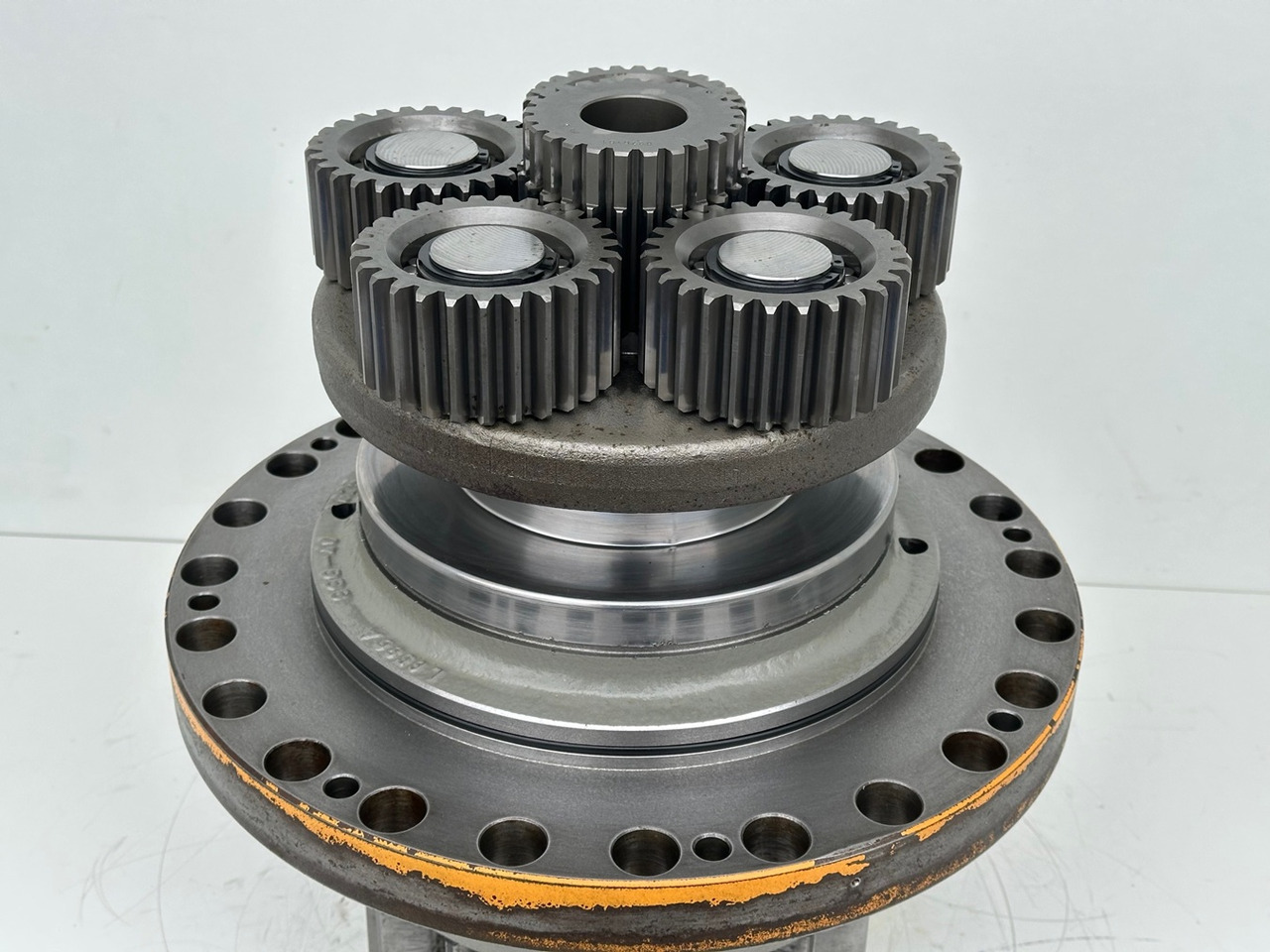 Swing motor for Drilling rig LIEBHERR Original Drehwerkantrieb Typ:DAT350/415 mit ID-Nr.927550001 – ID-Nr.90024481. R954 TR-663, HS835 HD, HS853 HD, LB24, LRB255. #927550001.0476.DK#: picture 22 Swing motor for Drilling rig LIEBHERR Original Drehwerkantrieb Typ:DAT350/415 mit ID-Nr.927550001 – ID-Nr.90024481. R954 TR-663, HS835 HD, HS853 HD, LB24, LRB255. #927550001.0476.DK#: picture 22