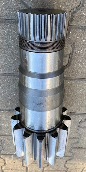 Liebherr Abtriebswelle ID-Nr.90205360. SAT375/276. R950, R956, R960, RZG956. #ZTMAB# - Swing motor for Crawler excavator: picture 3 Liebherr Abtriebswelle ID-Nr.90205360. SAT375/276. R950, R956, R960, RZG956. #ZTMAB# - Swing motor for Crawler excavator: picture 3