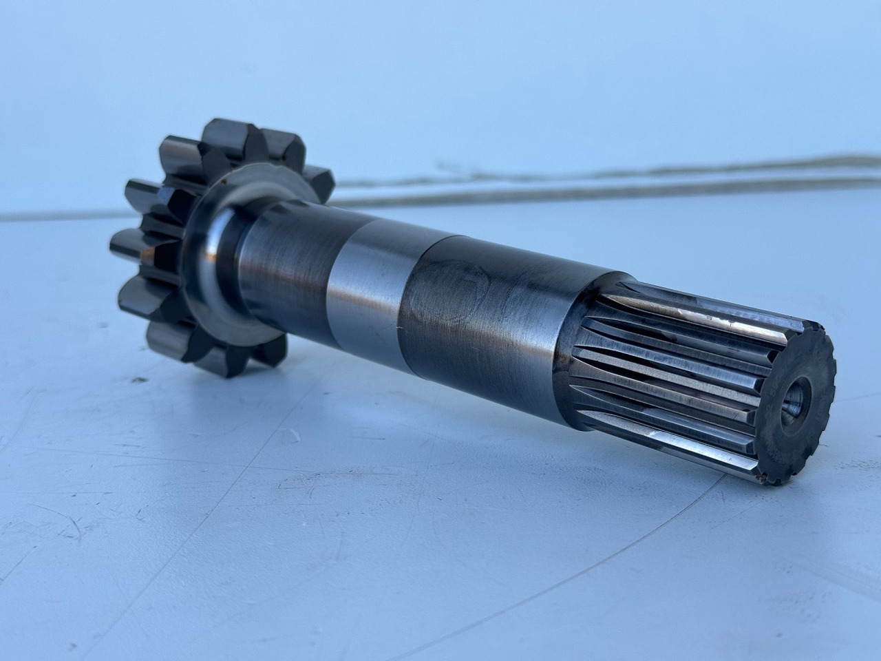 Liebherr Antriebswelle ID-Nr.90201866. FAT355P120. LH40 C, ER934. #90201866.06.08# - Final drive for Crawler excavator: picture 1 Liebherr Antriebswelle ID-Nr.90201866. FAT355P120. LH40 C, ER934. #90201866.06.08# - Final drive for Crawler excavator: picture 1