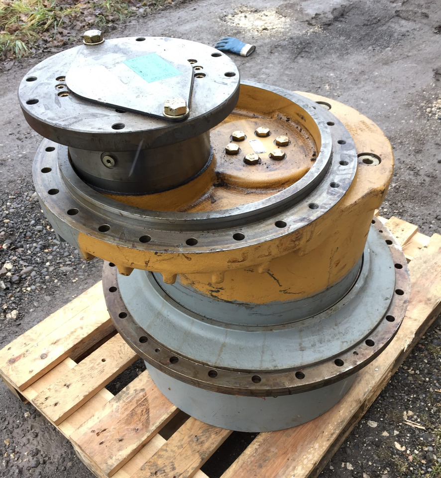 Liebherr Fahrantrieb Typ:FAT450E510. ID-Nr.933332201. LR634-992, LU755D-999. - Final drive for Crawler loader: picture 4 Liebherr Fahrantrieb Typ:FAT450E510. ID-Nr.933332201. LR634-992, LU755D-999. - Final drive for Crawler loader: picture 4