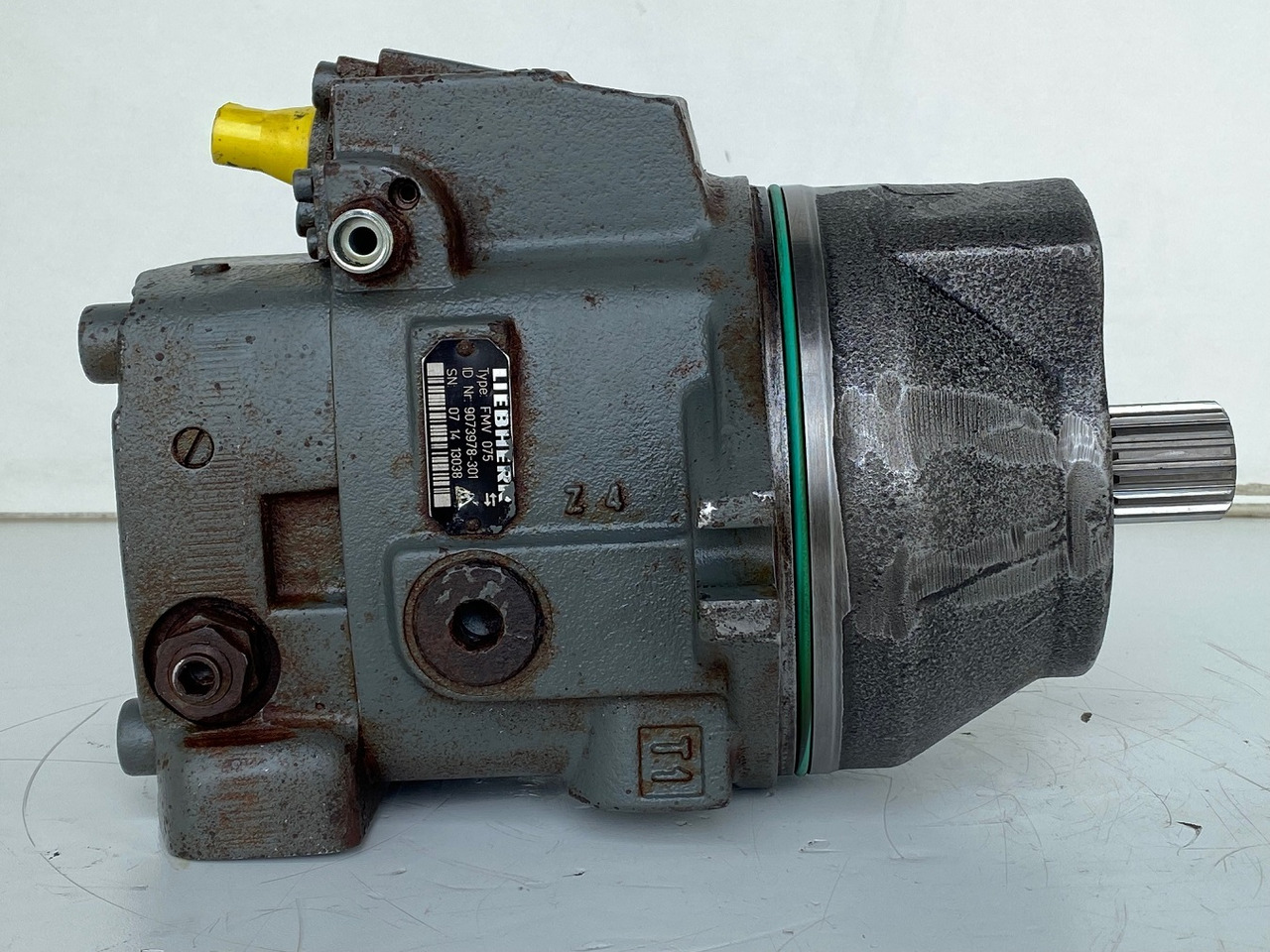 Liebherr Hydraulikeinbaumotor FMV075, ID-Nr.9073978. LOS914, LOS924, R902, R904, R912, R914, R922, R924, R924 COMP, R924 COMPA. #13038# - Hydraulic motor for Crawler excavator: picture 3 Liebherr Hydraulikeinbaumotor FMV075, ID-Nr.9073978. LOS914, LOS924, R902, R904, R912, R914, R922, R924, R924 COMP, R924 COMPA. #13038# - Hydraulic motor for Crawler excavator: picture 3