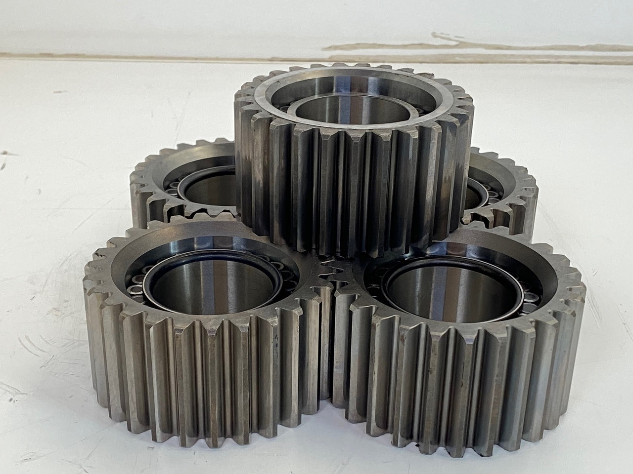 Liebherr Planetenrad ID-Nr.90205840. FAT350P126 - FAT350P138. R920 - R922 - R924 - R925 - R926 - R930 T. #PL13.01# - Final drive for Construction machinery: picture 3 Liebherr Planetenrad ID-Nr.90205840. FAT350P126 - FAT350P138. R920 - R922 - R924 - R925 - R926 - R930 T. #PL13.01# - Final drive for Construction machinery: picture 3