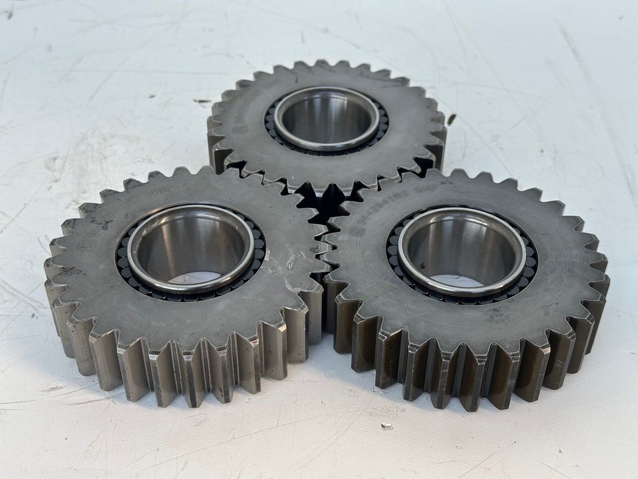 Liebherr Planetenrad ID-Nr.9442840 - ID-Nr.944284003. FAT350 - FAT350P022 - FAT350P059 - FAT350P062 - FAT350P068 - FAT350P079. LH22C, R313, R317, R900, R902, R904, R912, R914, R922, R924, R924 COMP - Final drive for Construction machinery: picture 2 Liebherr Planetenrad ID-Nr.9442840 - ID-Nr.944284003. FAT350 - FAT350P022 - FAT350P059 - FAT350P062 - FAT350P068 - FAT350P079. LH22C, R313, R317, R900, R902, R904, R912, R914, R922, R924, R924 COMP - Final drive for Construction machinery: picture 2