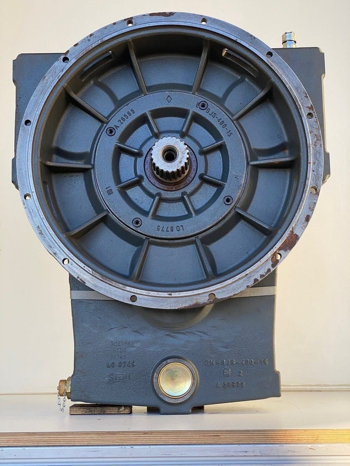 Liebherr Pumpenverteilergetriebe Typ:PVG351 C 385, ID-Nr.9078761. LTC 1055-00, LTC 1055-01, LTC 1055-02, LTC 1055-3-1. - Transmission for Mobile crane: picture 5 Liebherr Pumpenverteilergetriebe Typ:PVG351 C 385, ID-Nr.9078761. LTC 1055-00, LTC 1055-01, LTC 1055-02, LTC 1055-3-1. - Transmission for Mobile crane: picture 5