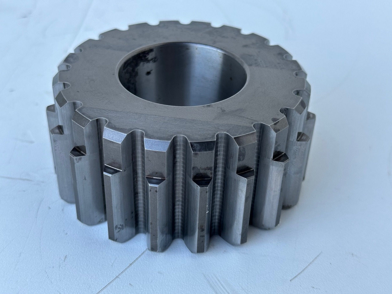 Liebherr Sonnenrad ID-Nr.969491601. FAT355P076-FAT355P077-FAT355P120. LH26,LH30C,LH40C,LO1916,LO1926,LOS916,LOS926,R906,R916,R920,R922,R924,R926. #969491601.06.08# - Final drive for Crawler excavator: picture 4 Liebherr Sonnenrad ID-Nr.969491601. FAT355P076-FAT355P077-FAT355P120. LH26,LH30C,LH40C,LO1916,LO1926,LOS916,LOS926,R906,R916,R920,R922,R924,R926. #969491601.06.08# - Final drive for Crawler excavator: picture 4