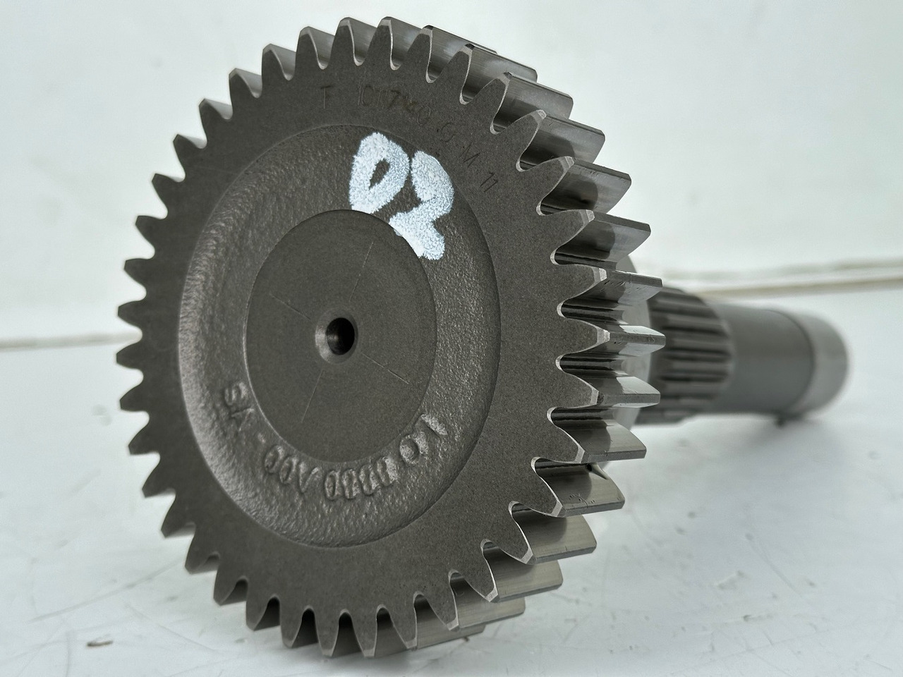 Liebherr Triebwelle ID-Nr.10117140 mit Zylinderrollenlager ID-Nr.7080150 - ID-Nr.7380070. A914, A922, A924, A928, LH30, LH35, P914, P924, R906, R914, R916, R924, R924 COMP. #101171470.02# - Hydraulic pump for Construction machinery: picture 2 Liebherr Triebwelle ID-Nr.10117140 mit Zylinderrollenlager ID-Nr.7080150 - ID-Nr.7380070. A914, A922, A924, A928, LH30, LH35, P914, P924, R906, R914, R916, R924, R924 COMP. #101171470.02# - Hydraulic pump for Construction machinery: picture 2