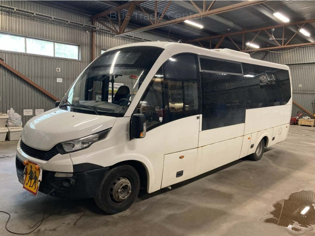 IVECO Rosero FIRST - Minibus, Passenger van: picture 2 IVECO Rosero FIRST - Minibus, Passenger van: picture 2
