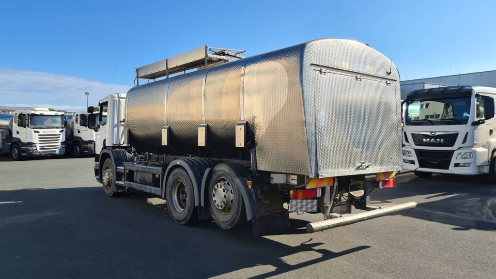 Scania P 400 LB6X2 (Nr. 5185) - Tank truck: picture 5 Scania P 400 LB6X2 (Nr. 5185) - Tank truck: picture 5
