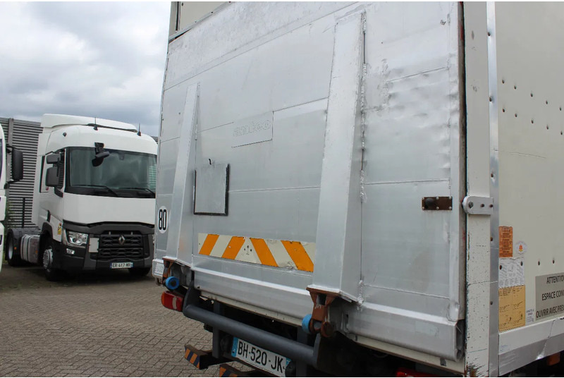Box truck Renault Midlum 220 * EURO5 * MANUAL *: picture 11