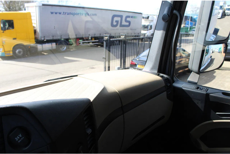Tractor unit Mercedes-Benz Actros 1845 * EURO6 * 4X2 *: picture 15